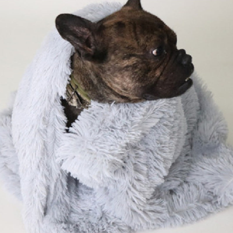 Stylish Pet Blankets for Dogs & Cats - Soft, Warm & Versatile