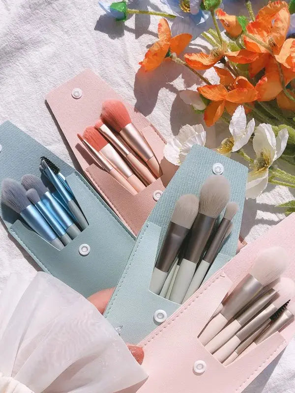 8Pc Makeup Brush Set: Essential Beauty Tools